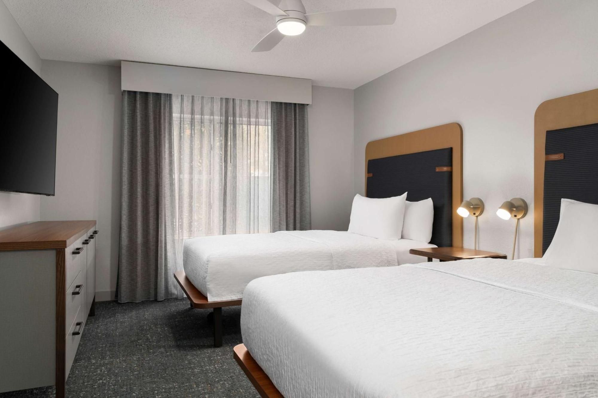 โฮมวูด สวีท บาย ฮิลตัน ริชมอนด์ แอร์พอร์ต Hotel แซนด์สตัน ภายนอก รูปภาพ