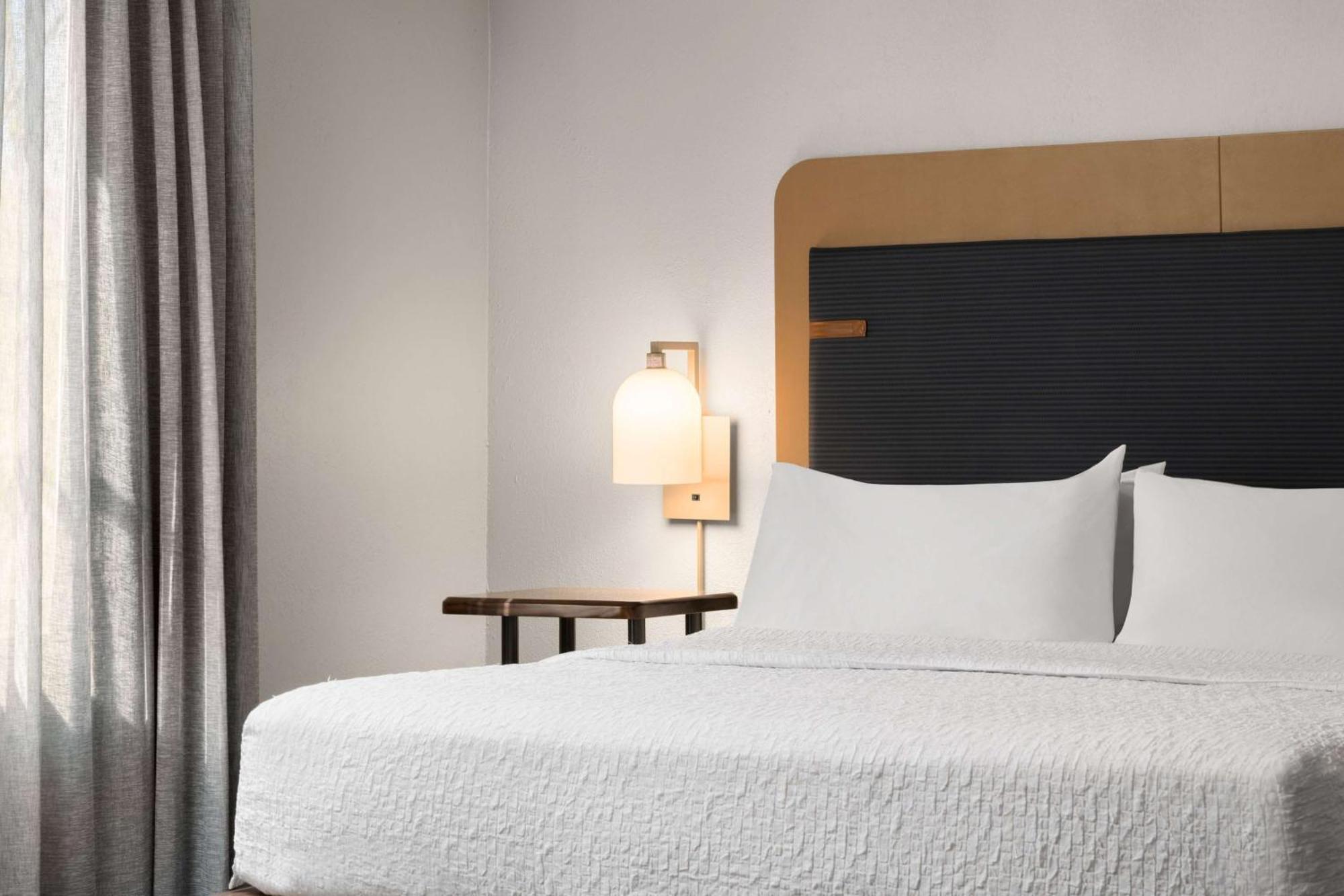 โฮมวูด สวีท บาย ฮิลตัน ริชมอนด์ แอร์พอร์ต Hotel แซนด์สตัน ภายนอก รูปภาพ