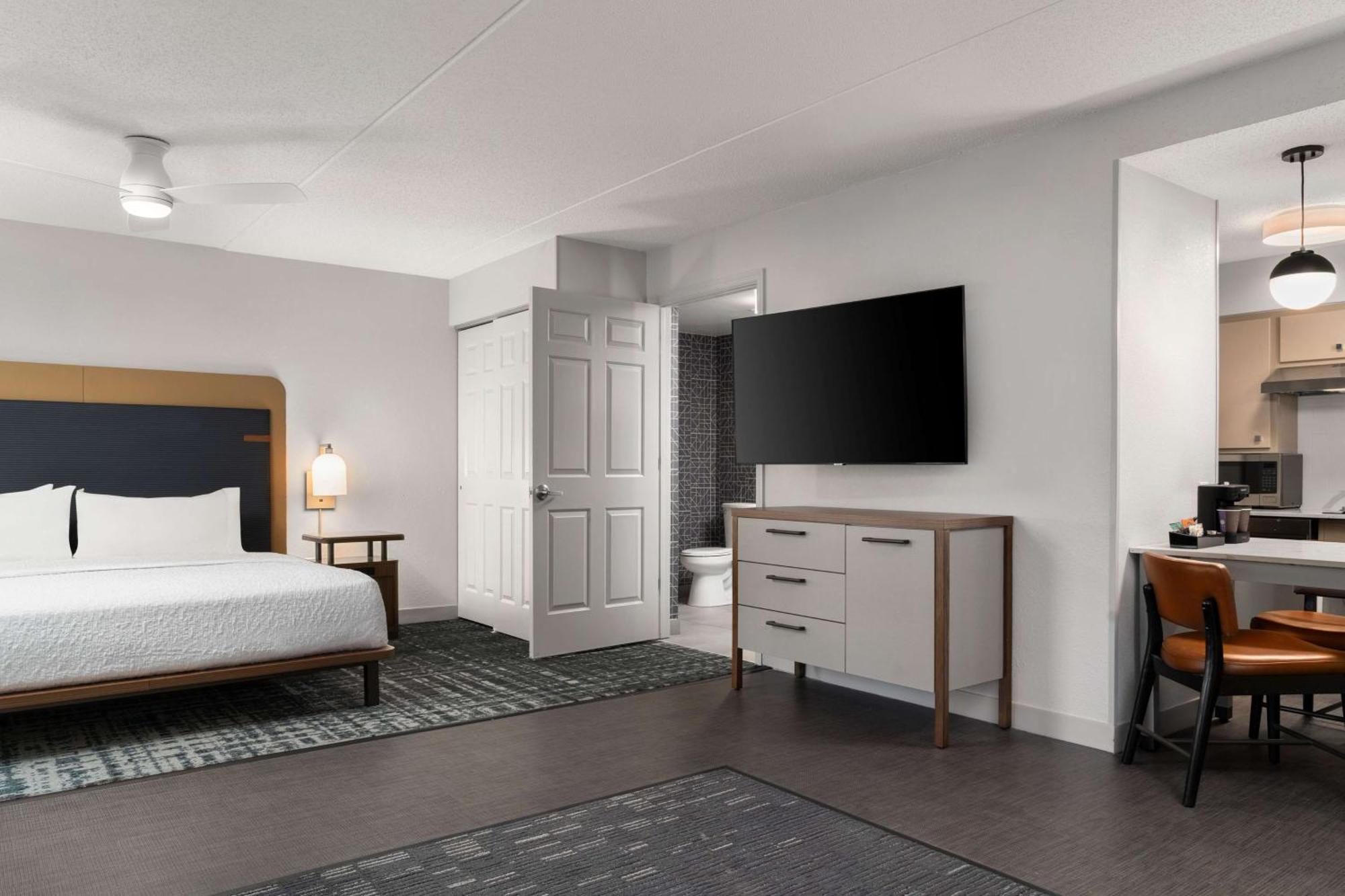 โฮมวูด สวีท บาย ฮิลตัน ริชมอนด์ แอร์พอร์ต Hotel แซนด์สตัน ภายนอก รูปภาพ