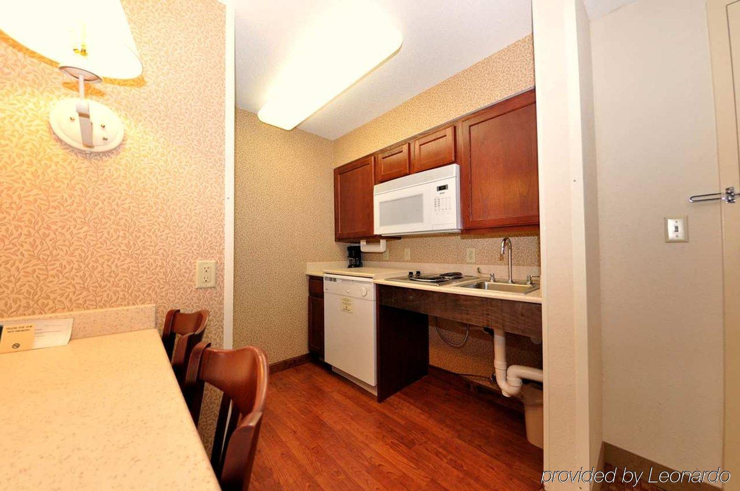 โฮมวูด สวีท บาย ฮิลตัน ริชมอนด์ แอร์พอร์ต Hotel แซนด์สตัน ห้อง รูปภาพ
