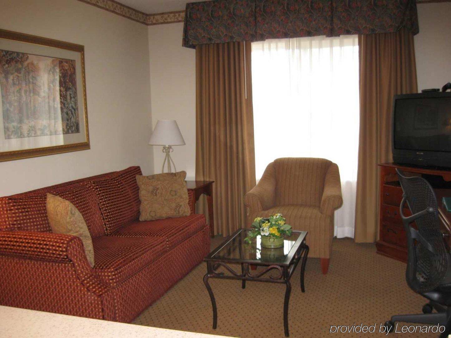 โฮมวูด สวีท บาย ฮิลตัน ริชมอนด์ แอร์พอร์ต Hotel แซนด์สตัน ภายนอก รูปภาพ